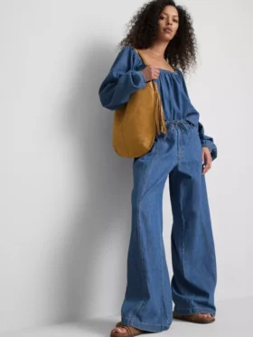 Paula Echevarría – byxor med vida ben i bomullsrik denim