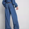 Paula Echevarría – byxor med vida ben i bomullsrik denim