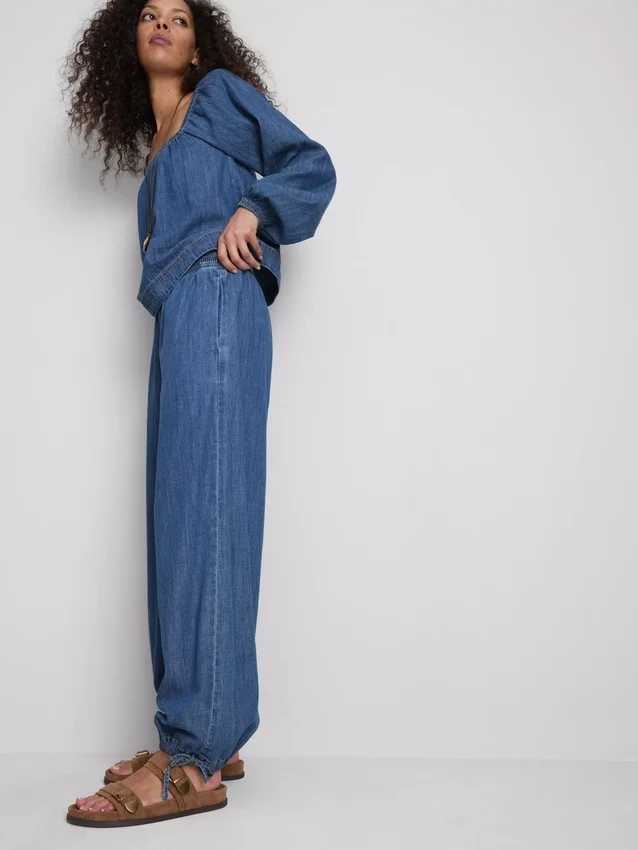 Paula Echevarría haremsbyxor i bomullsrik denim
