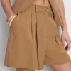 Paula Echevarría plisserade bermudashorts