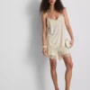Paula Echevarría, satin-cami-top med spetskant