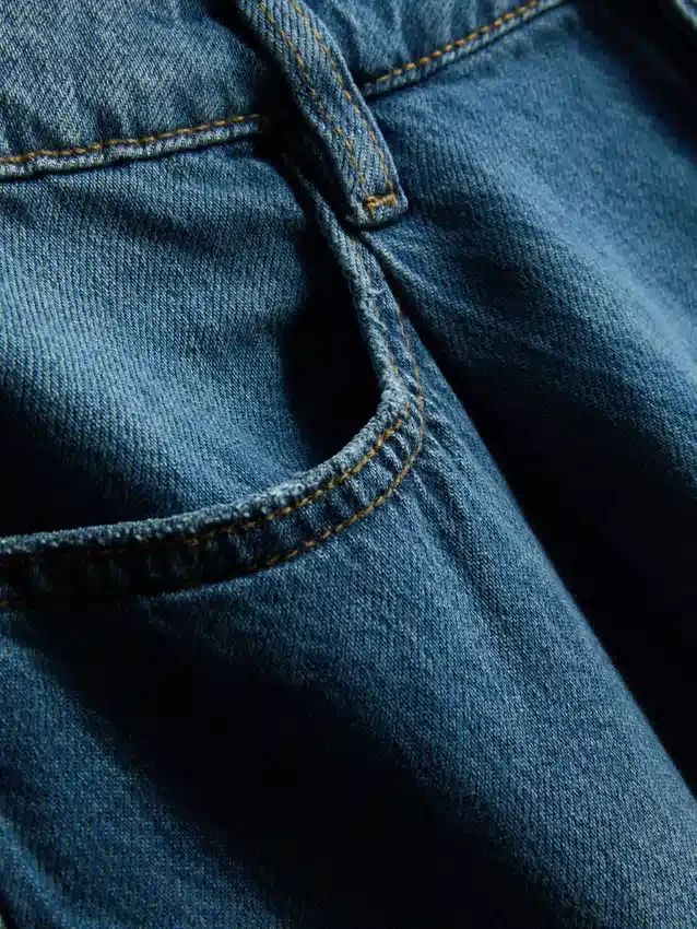 Plisserade flare-shorts i bomullsrik denim