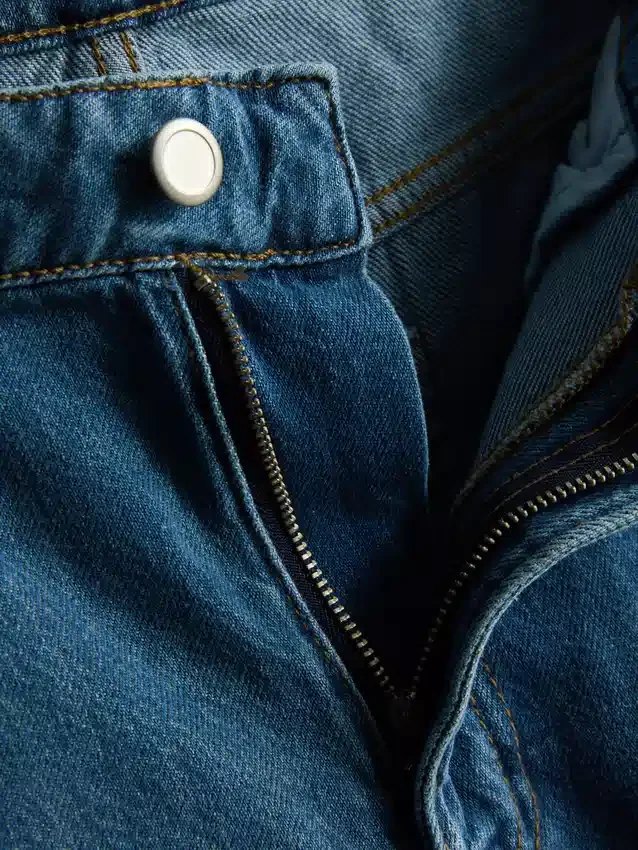 Plisserade flare-shorts i bomullsrik denim