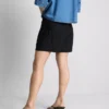 Plisserade shorts i linneblandning