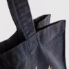 Praktisk totebag med magiskt tryck