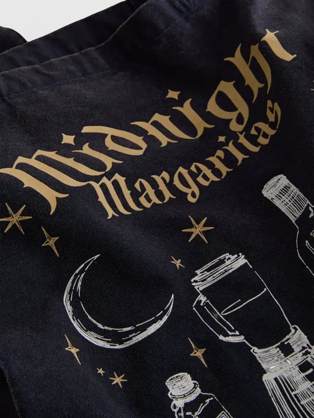 Praktisk totebag med magiskt tryck