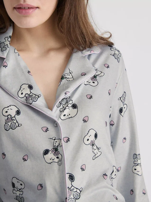 Pyjamasar i boyfriend-modell med Snoopy-motiv