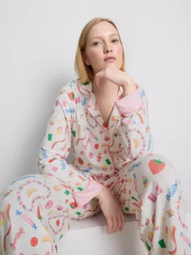 Pyjamasar i boyfriend-modell med sött tryck