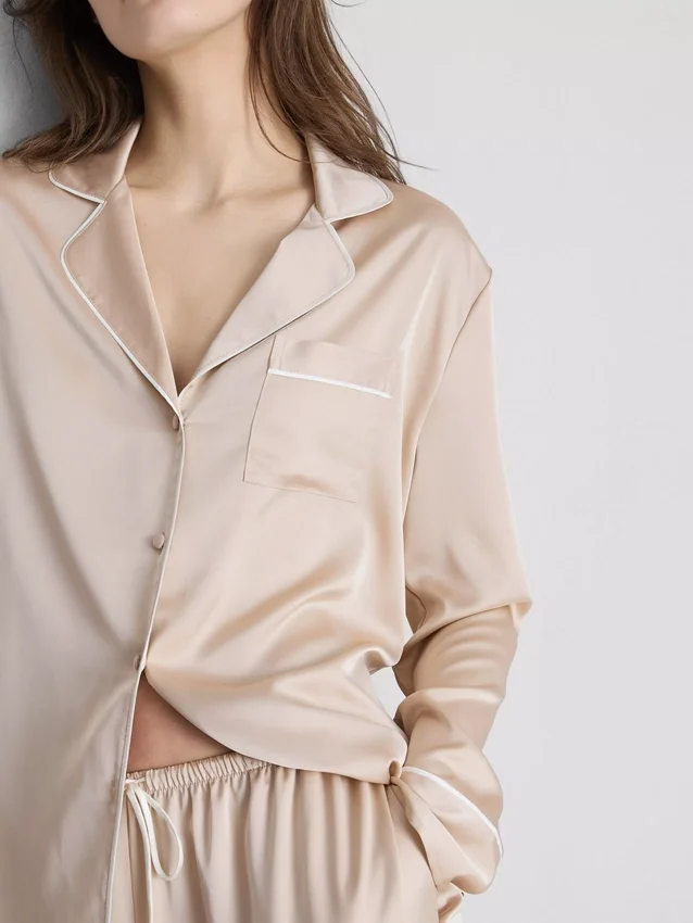 Pyjamasar i satin i boyfriend-stil