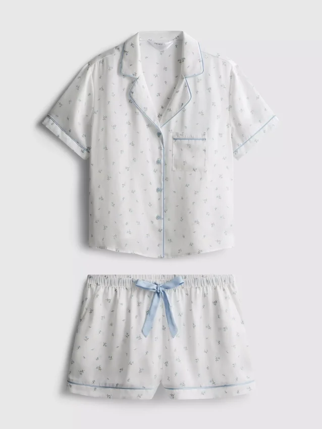 Pyjamasar i satin med blommönster i boyfriend-stil