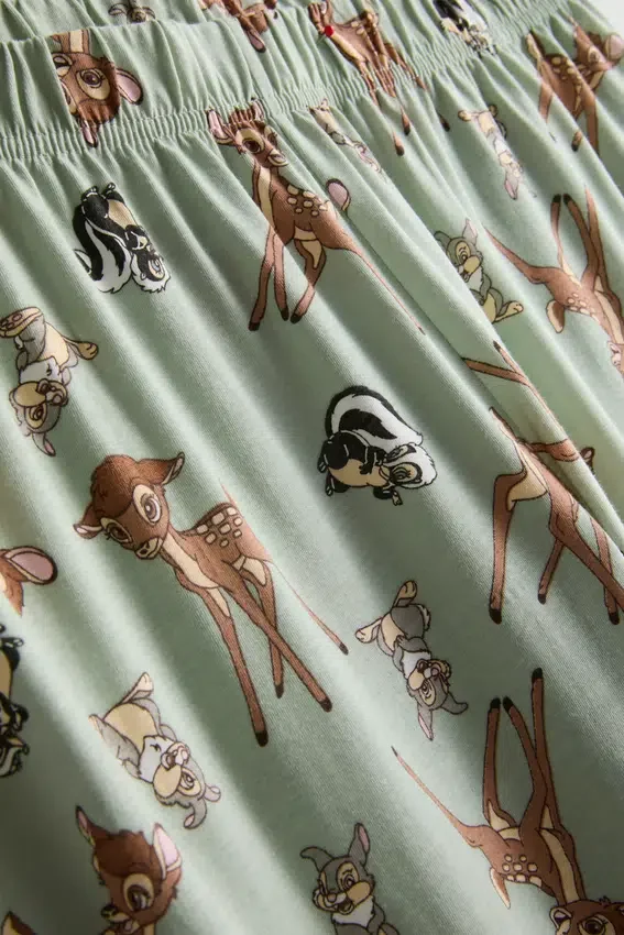 Pyjamasar med Bambi-motiv från Disney
