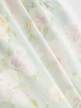 Pyjamasar med blommönster