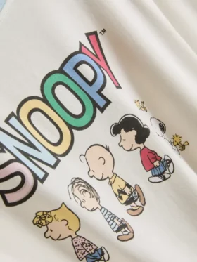 Pyjamasar med Snoopy-motiv från Peanuts