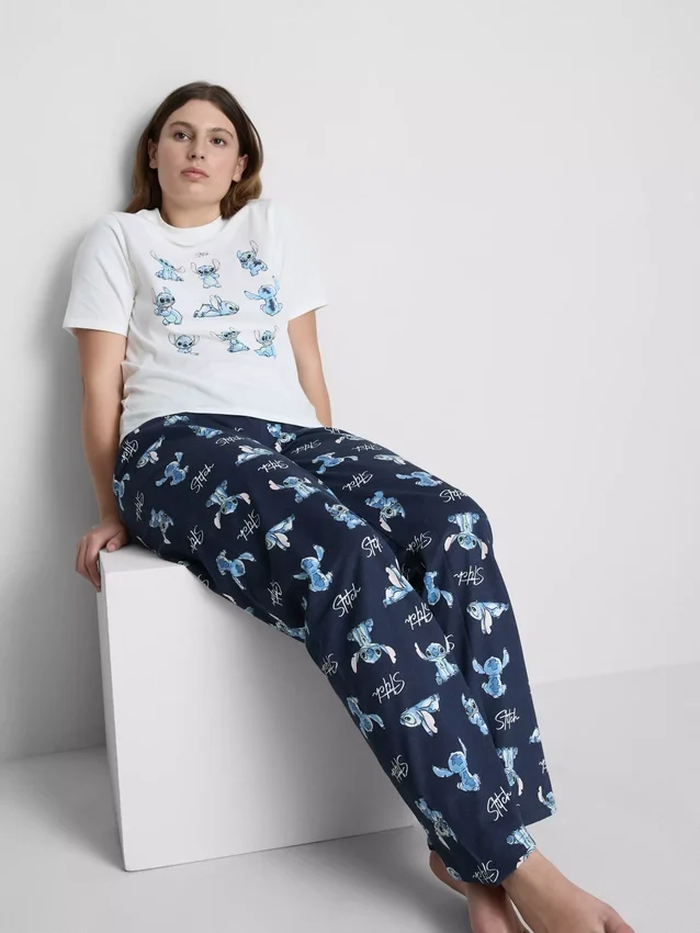 Pyjamasar med Stitch-motiv från Disney