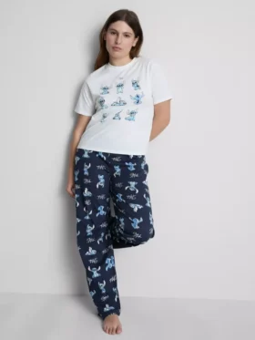 Pyjamasar med Stitch-motiv från Disney