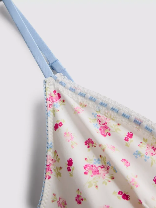 Pyjamasar-set med figursydd cami och shorts