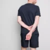 Pyjamasar-set med t-shirt och shorts