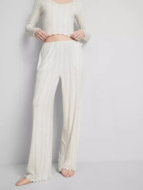 Pyjamasbyxor med blommigt pointellemönster