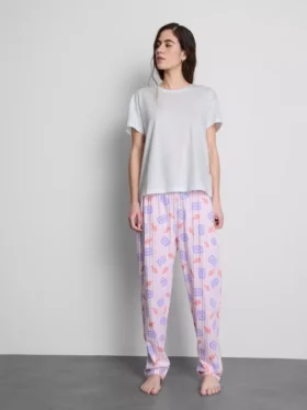 Pyjamaset i tryckt bomull