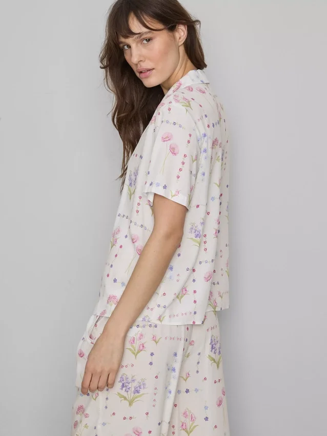 Pyjamaskjorta med korta ärmar och blommönster