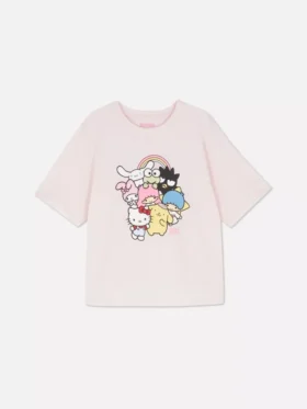 Pyjamaströja med motiv av Hello Kitty och vänner