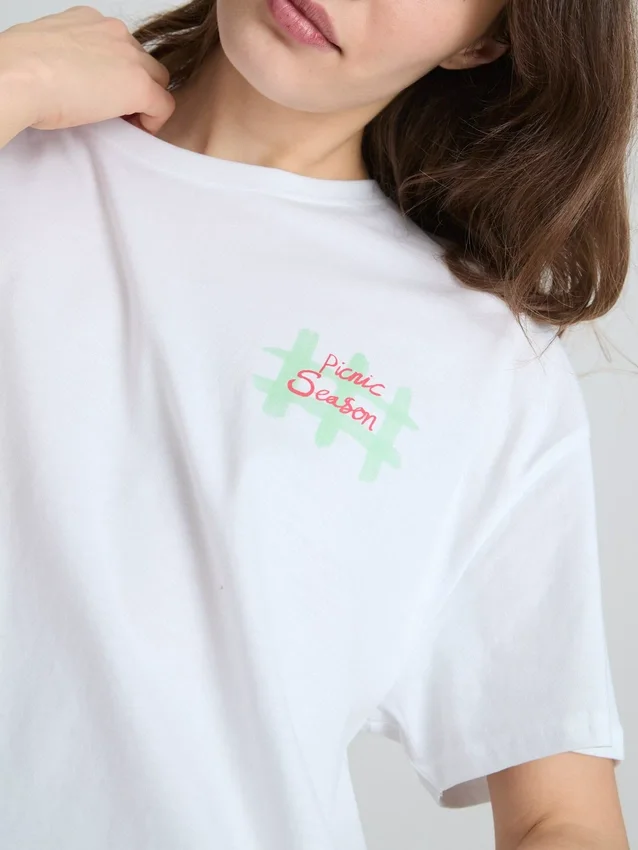 Pyjamasöverdel med grafiskt mönster