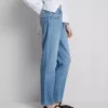 Rakskurna jeans i bomullsdenim med medelhög midja