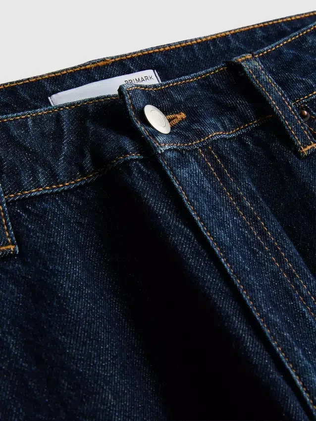 Rakskurna jeans i bomullsdenim med medelhög midja
