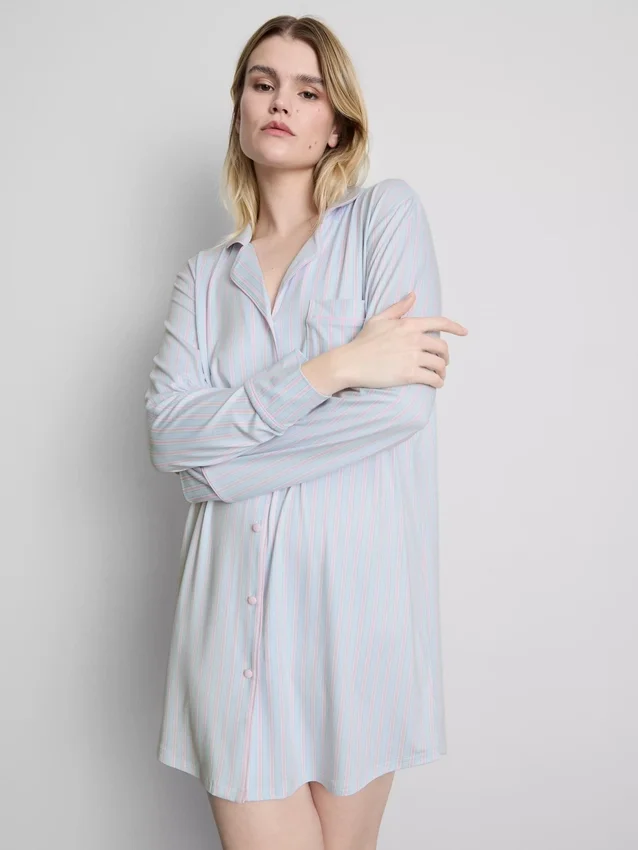 Randig oversized nattklänning i boyfriend-stil