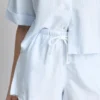 Randiga oxfordshorts med hög midja