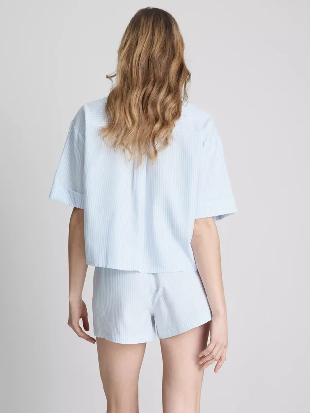 Randiga oxfordshorts med hög midja