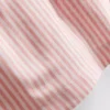 Randiga oxfordshorts med hög midja