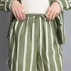 Randiga shorts i bomullspoplin