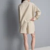 Randiga shorts i bomullspoplin