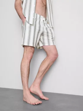 Randiga shorts med pyjamasar
