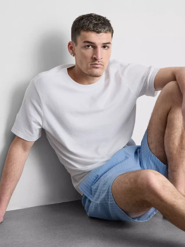 Randigt pyjamas-set med korta shorts