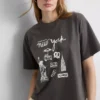 Rät skuren T-shirt i bomull med tryck