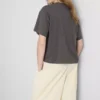 Rät skuren T-shirt i bomull med tryck