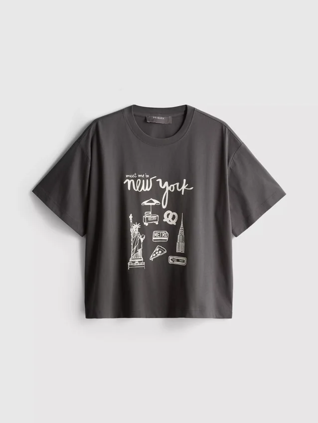 Rät skuren T-shirt i bomull med tryck