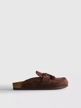 Sandaler i imitationsmocka med tofsar