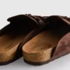 Sandaler i imitationsmocka med tofsar