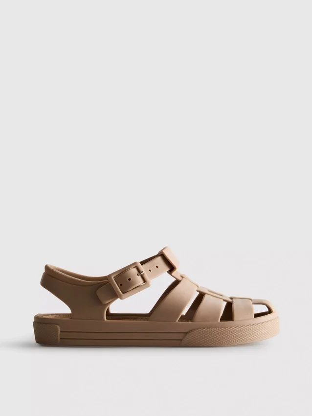 Sandaler i jelly-stil med burdesign