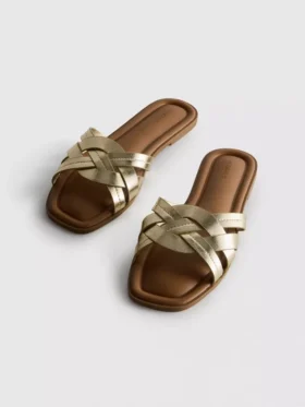 Sandaler i vävt konstläder