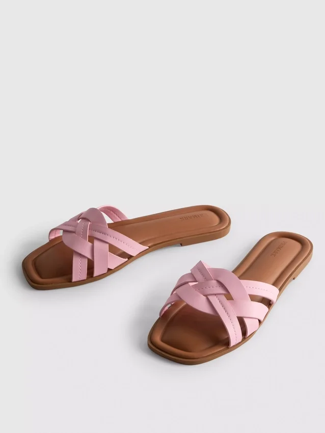 Sandaler i vävt konstläder