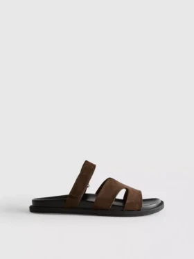 Sandaler med kardborrefäste