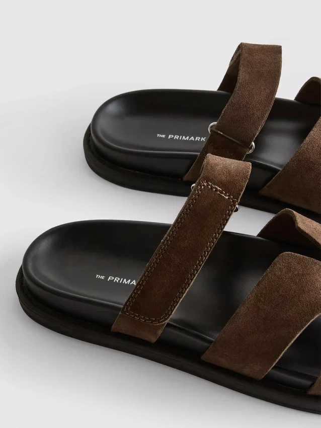 Sandaler med kardborrefäste