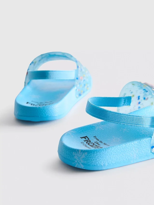 Sandaler med motiv från Disneys Frost