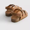 Sandaler med remmar med dubbla spännen