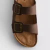 Sandaler med remmar med dubbla spännen
