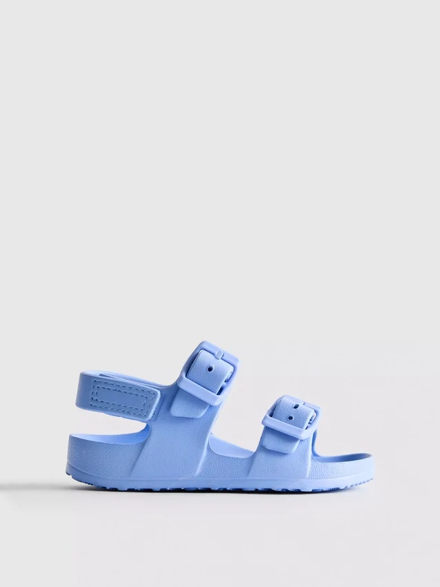 Sandaler med spänne